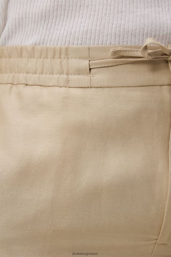 J.Lindeberg Men Baron Tencel Linen Shorts Safari Beige Clothing BXV8X41125